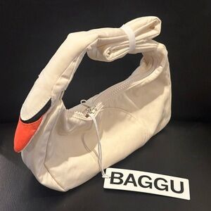 New! BAGGU swan bag in white / new with tags!